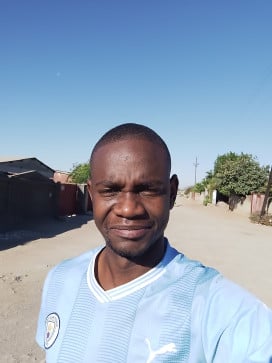 Nigel Benevista, 18, Zimbabwe
