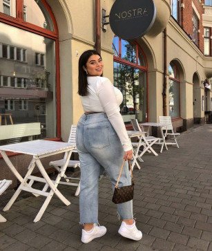 Shreya Joshi, 21, India