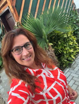 Carolina Tony, 40, United States