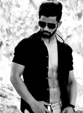 Ricky, 29, India