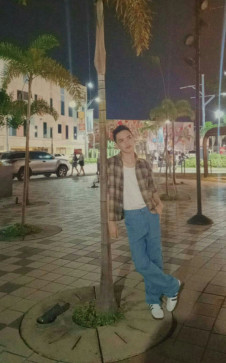 Kiyo Austria, 21, Philippines