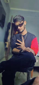 Harry, 21, India