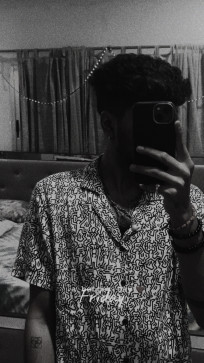 Charlie, 22, Switzerland