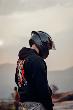 Zx Royal Zone, 18, India