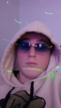 Tj, 18, United States