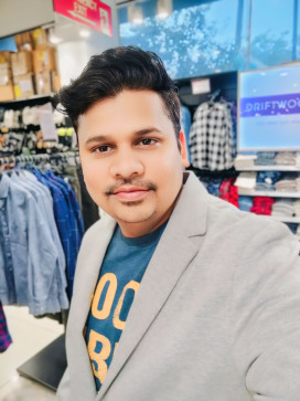 Vikas Kanoje, 32, India