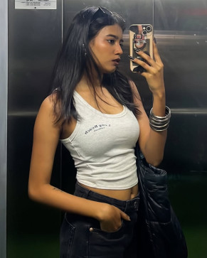 Shreya, 21, India