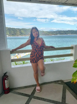 Rosemarie, 40, Philippines
