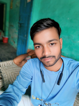 Kushwaha Kushwaha, 18, India