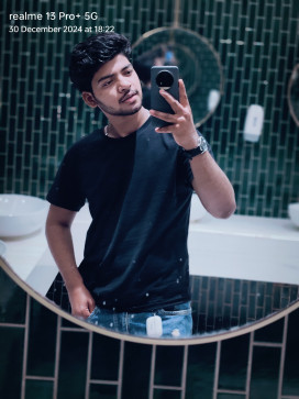 SAHBUU_ Sh_395, 18, India