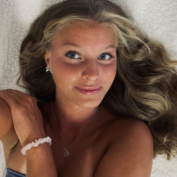 Julie Cihalova, 18, Slovakia