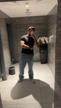 Zain, 29, Saudi Arabia