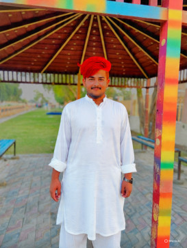 Faizan, 19, Pakistan