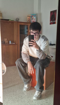 Luca, 23, Italy