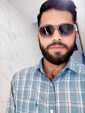 Anas, 26, Saudi Arabia