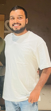 Ravi Prakash, 18, India