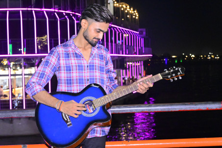 Dewa Agrahari, 21, India