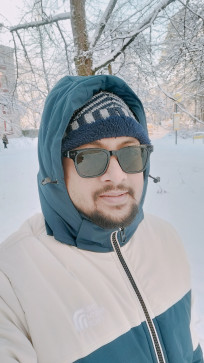 Russell, 25, Finland