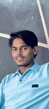 Uasim Mansoori, 18, India
