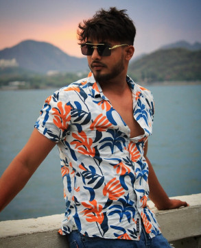 Ashish Soni, 24, India
