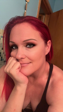 Amber, 44, United States