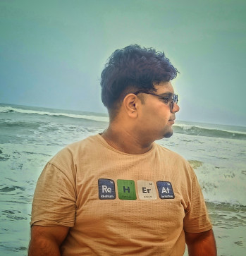 Uzaif Benni, 21, India