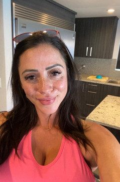 Graces, 31, United States