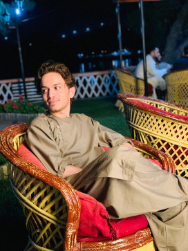 Amanullah, 25