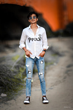 Subrata Mete, 24, India