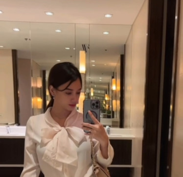 Iva, 28, Netherlands