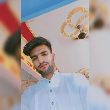 Idris, 22, India
