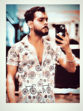 Yash Saxena, 24, India