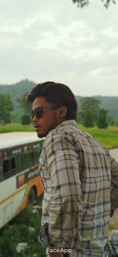 Vivek Yaduvanshi, 19, India
