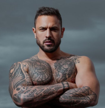 Xmas504254, 18, United States