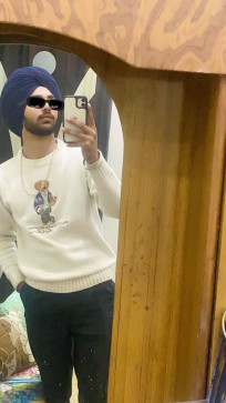 Yuviii, 19, India