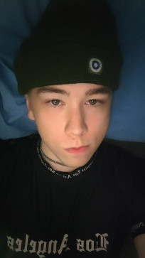 Joell420, 21, Sweden