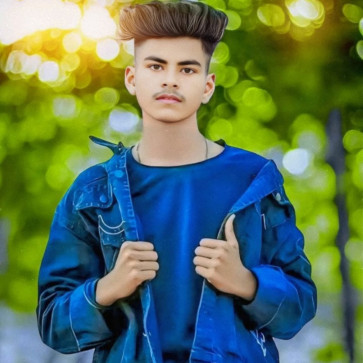 Mahesh King Of Kashy, 18, India