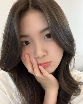 Yuna, 18, Japan