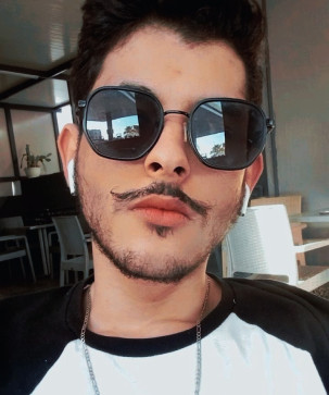 Vape Haven, 27, Spain