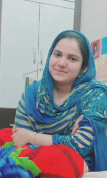 Saniya, 23, India