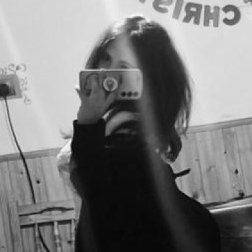 Angel, 18, Italy