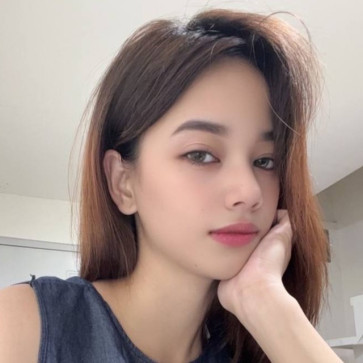Queen, 30, Germany
