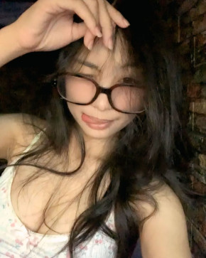 Bel Service, 18, Philippines