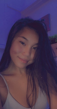 Laura, 22, Canada