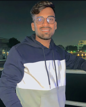 Yuvii, 26, India