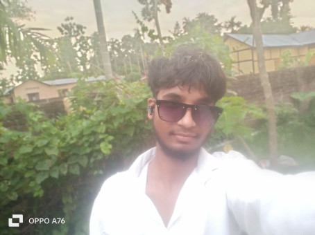 Stark Just, 18, India