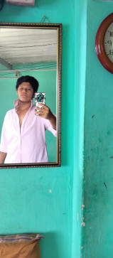 Hamza, 18, India