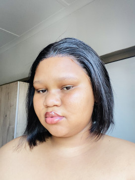 Emma, 21, South Africa