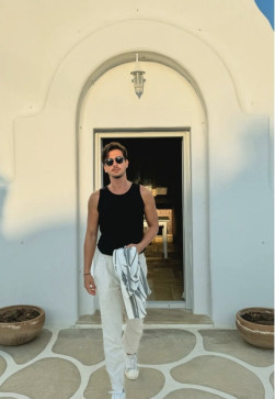 Mani, 28, Greece