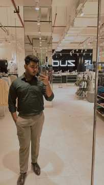 Viraj, 22, India
